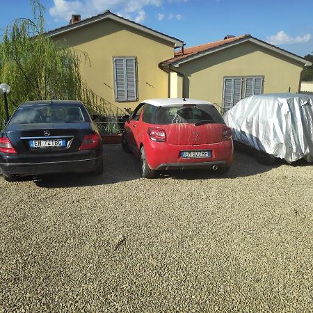 La Dolce Vita Studio With Free Private Parking Siena Exterior foto